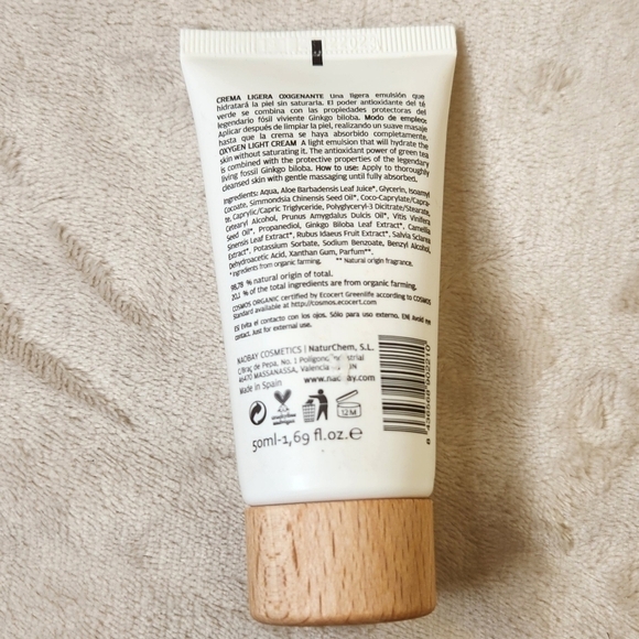 Naobay Detox Unpolluted Oxygen Light Cream 50 ml - Picture 5 of 5